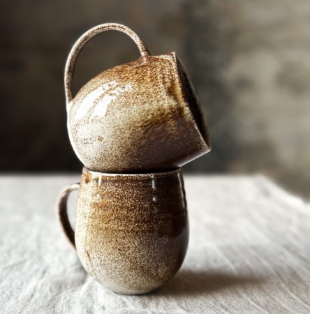 Rundt kaffekrus måseegg glasur